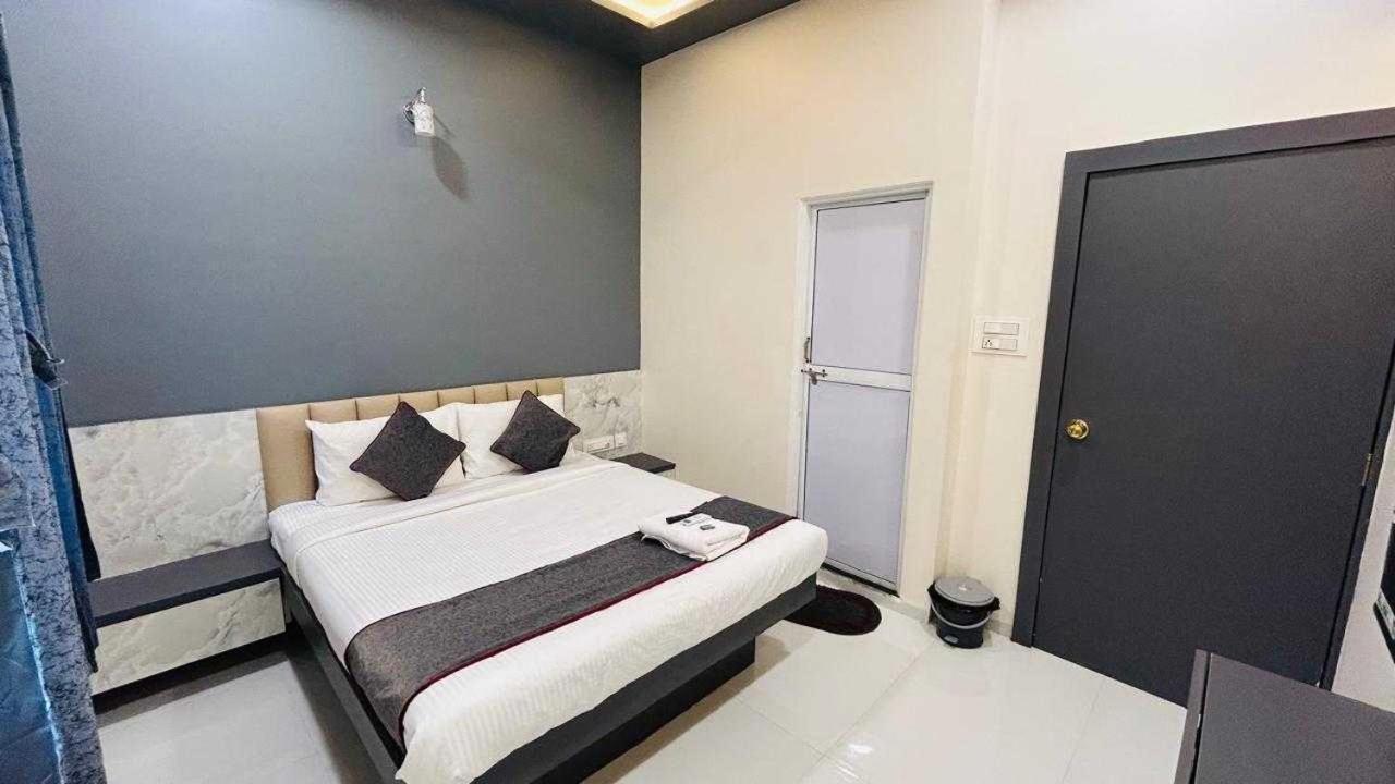 Oyo Hotel Elite Chandrapur Exterior photo