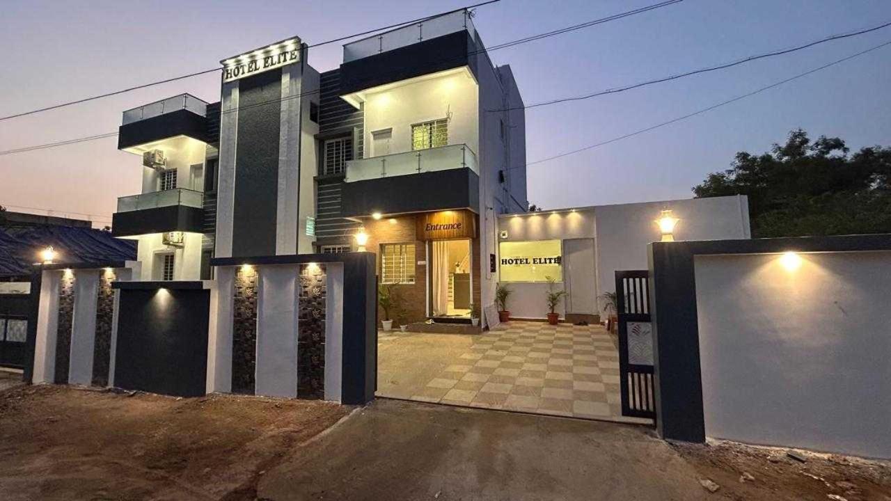 Oyo Hotel Elite Chandrapur Exterior photo