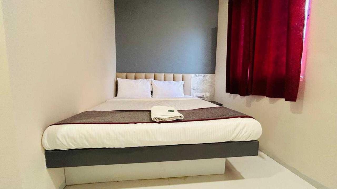 Oyo Hotel Elite Chandrapur Exterior photo