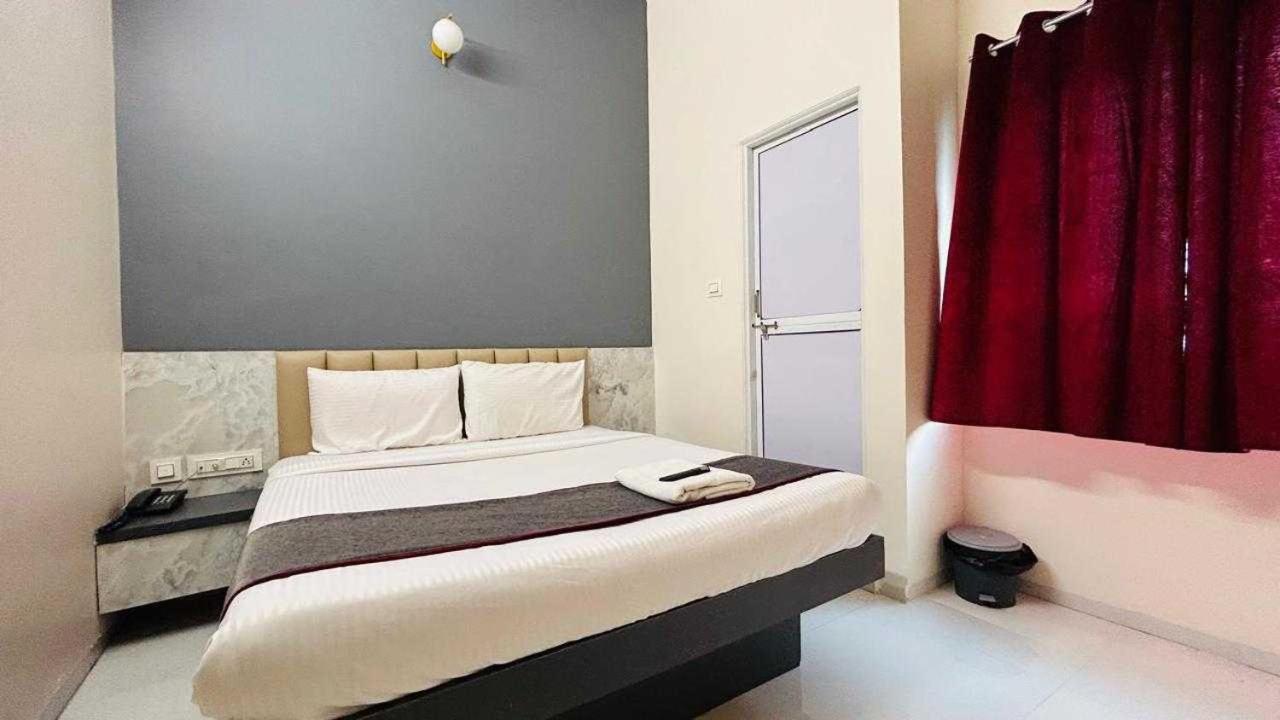 Oyo Hotel Elite Chandrapur Exterior photo